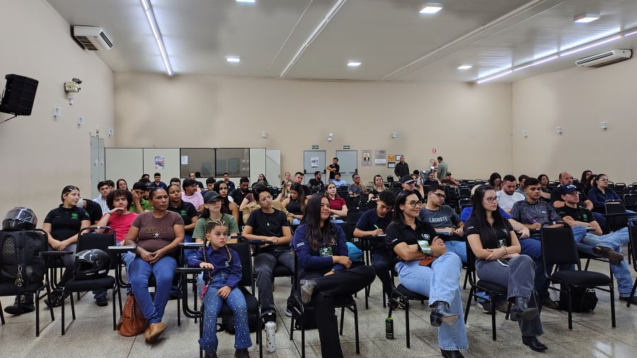 Agricultura regenerativa em foco: compostagem e sustentabilidade na XII SEEAGRO